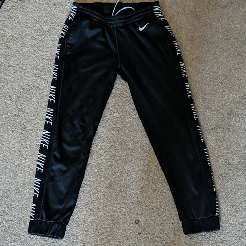 Nike joggers